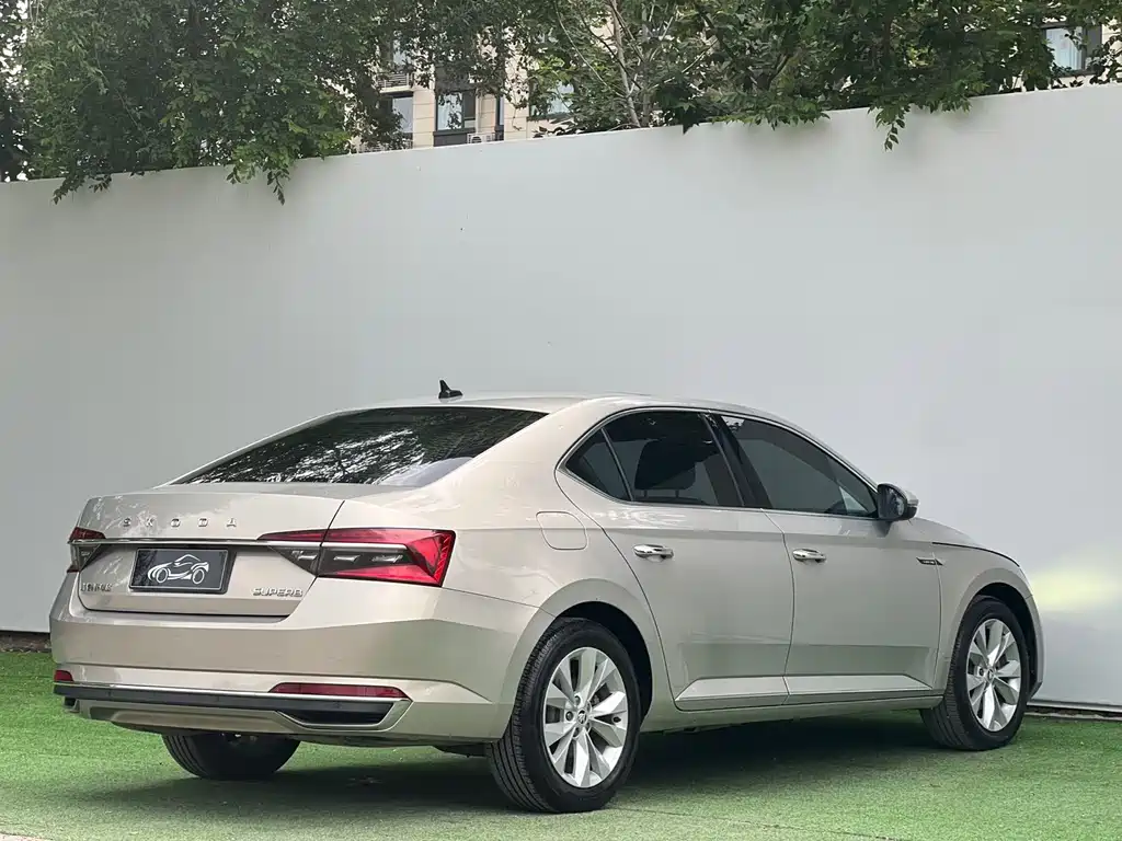 Skoda Superb 2022
