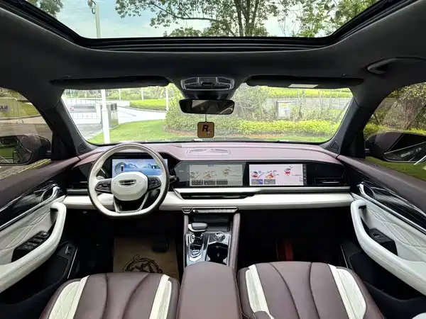 Geely Xingyue L 2023