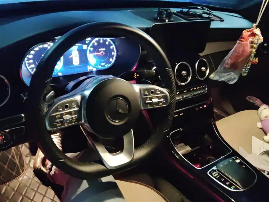 Mercedes-Benz C-Class 2020 — фото 12