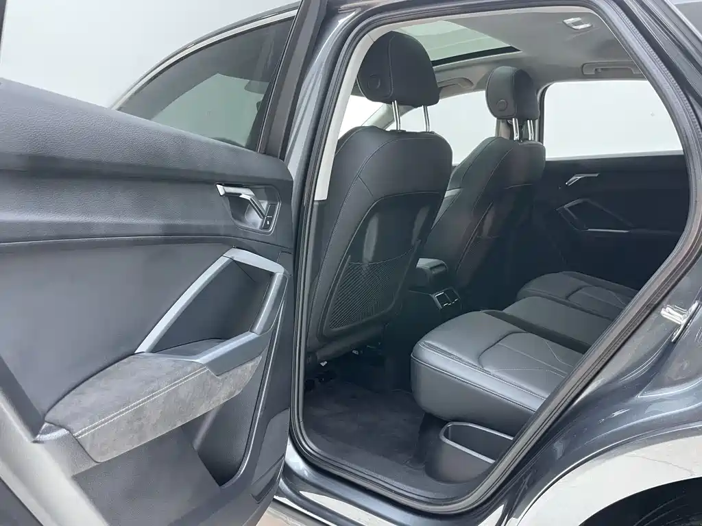 Audi Q3 Sportback 2022 — фото 20