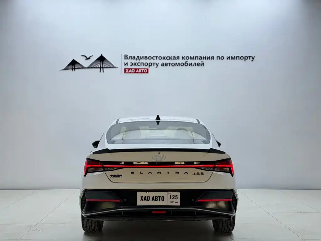 Hyundai Elantra 2023