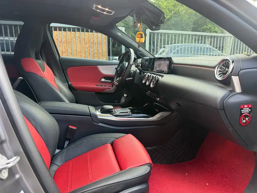 Mercedes-Benz A-Class AMG 2021 — фото 9