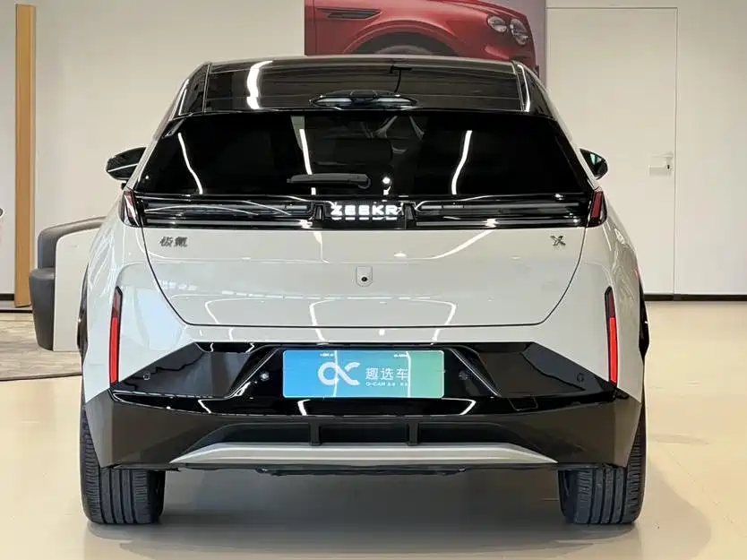 Zeekr X 2024