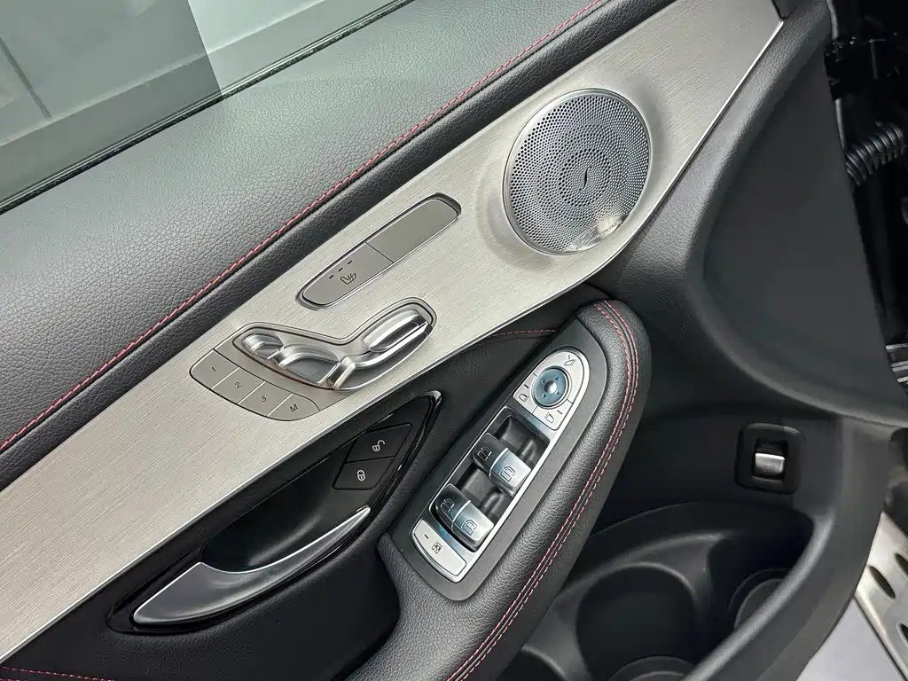 Mercedes-Benz GLC AMG 2018 — фото 8
