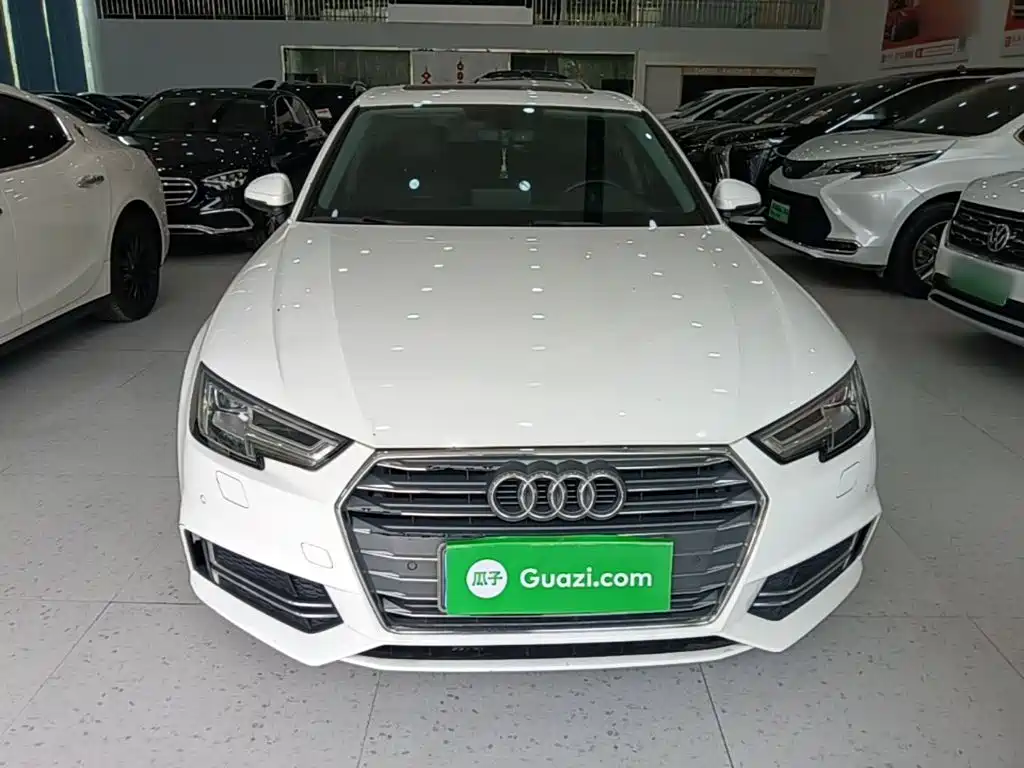 Audi A4L 2018
