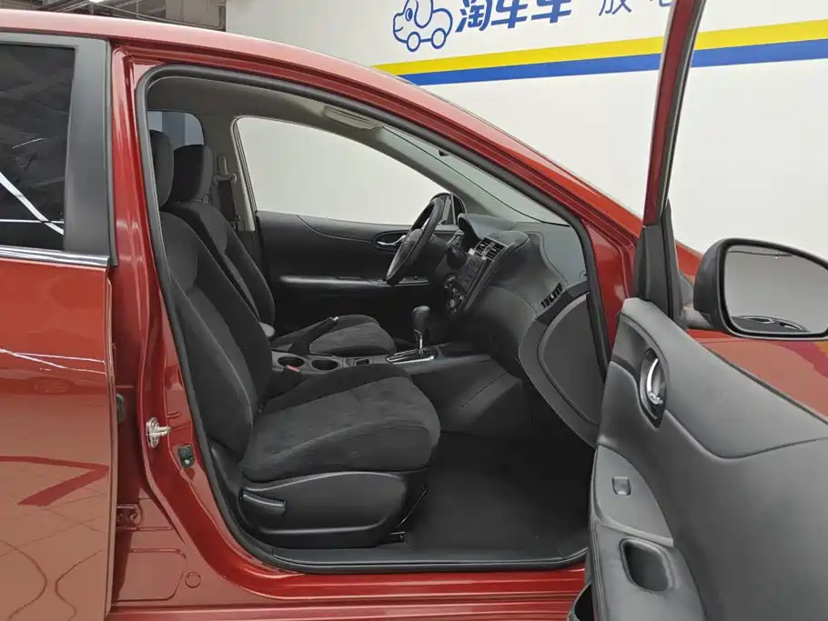 Nissan Tiida 2015 — фото 8