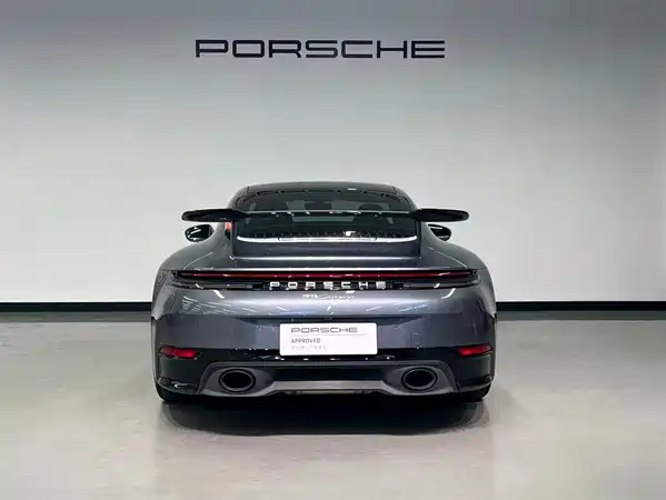 Porsche 911 2025