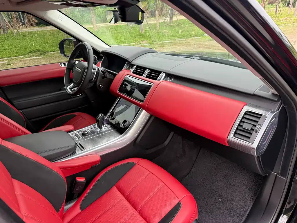 Land Rover Sport 2020 — фото 13