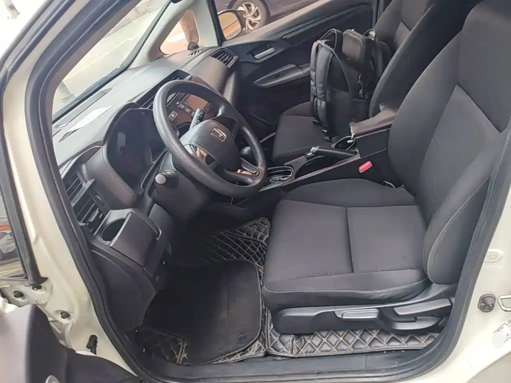 Honda Fit 2018 — фото 15