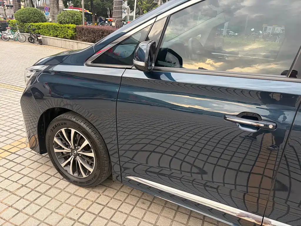 GAC Trumpchi M8 2022 — фото 8