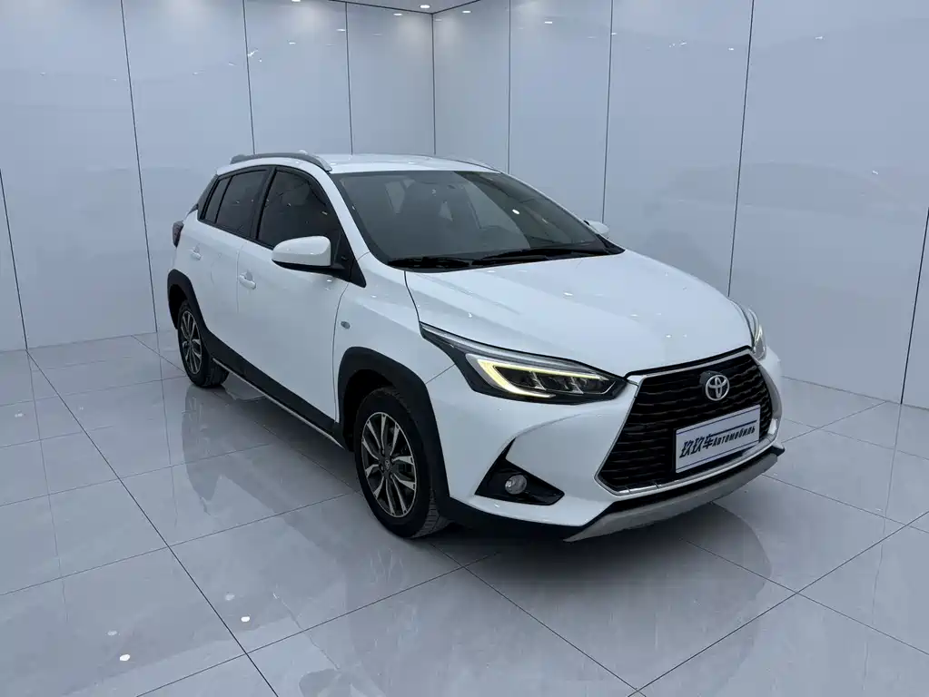Toyota Yaris L 2022