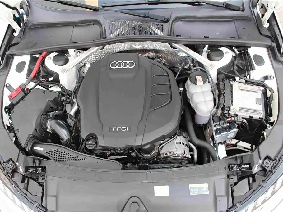Audi A4L 2022 — фото 16