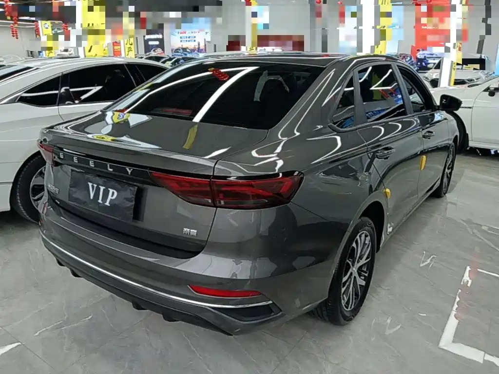 Geely Emgrand 2025