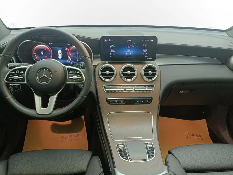 Mercedes-Benz GLC 2020 — фото 12