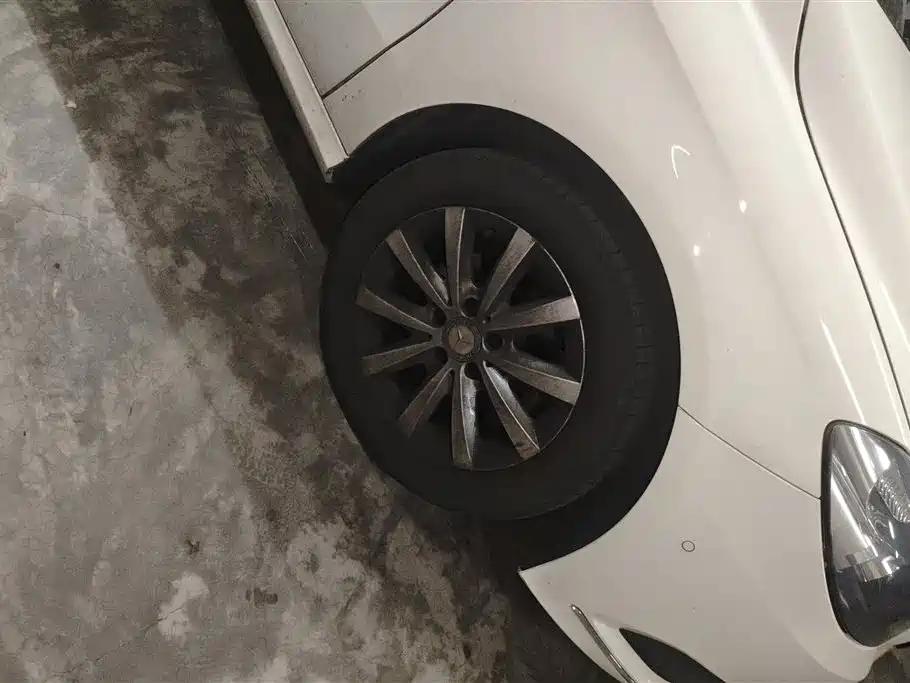 Mercedes-Benz B-Class 2013