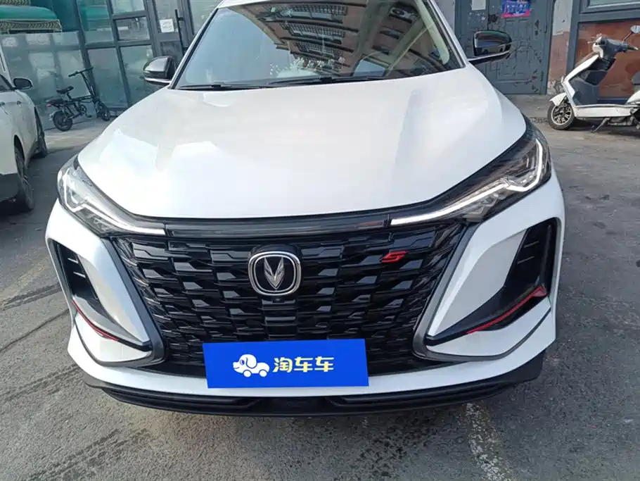 Changan CS75 PLUS 2022 — фото 2