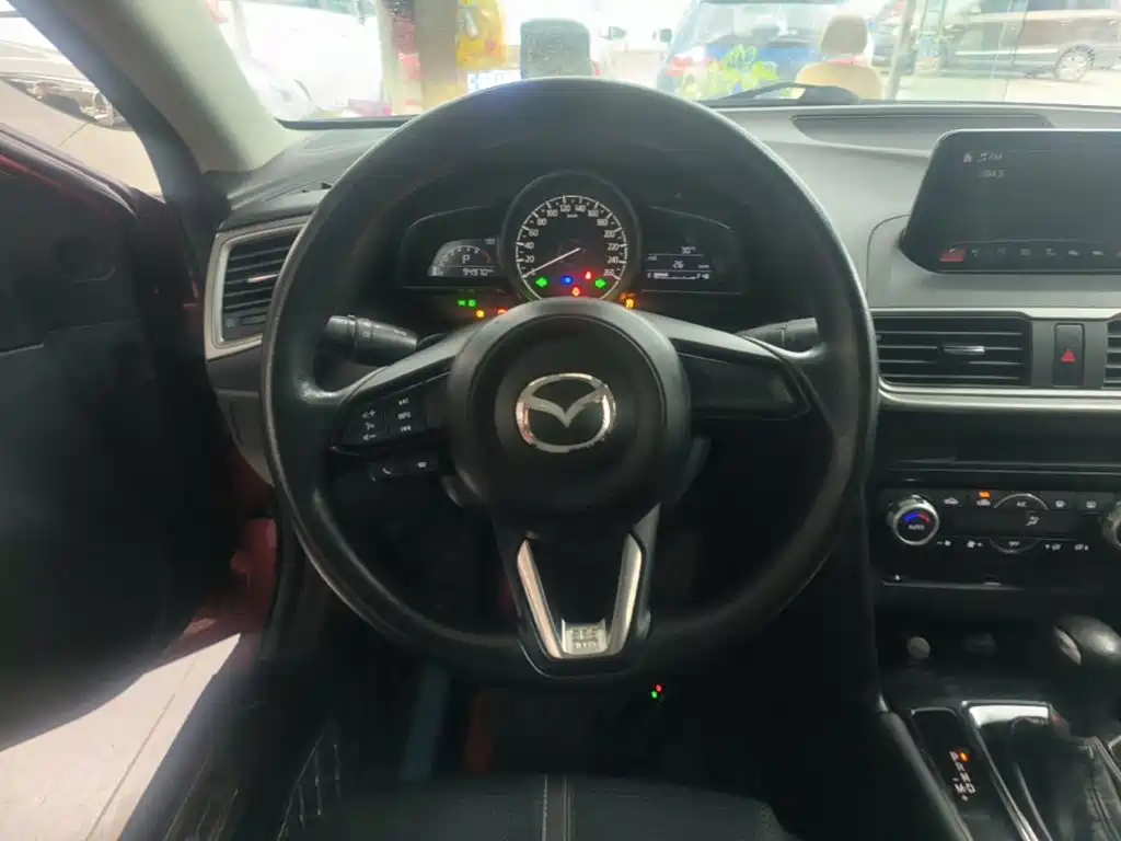 Mazda 3 Angkesela 2018 — фото 11