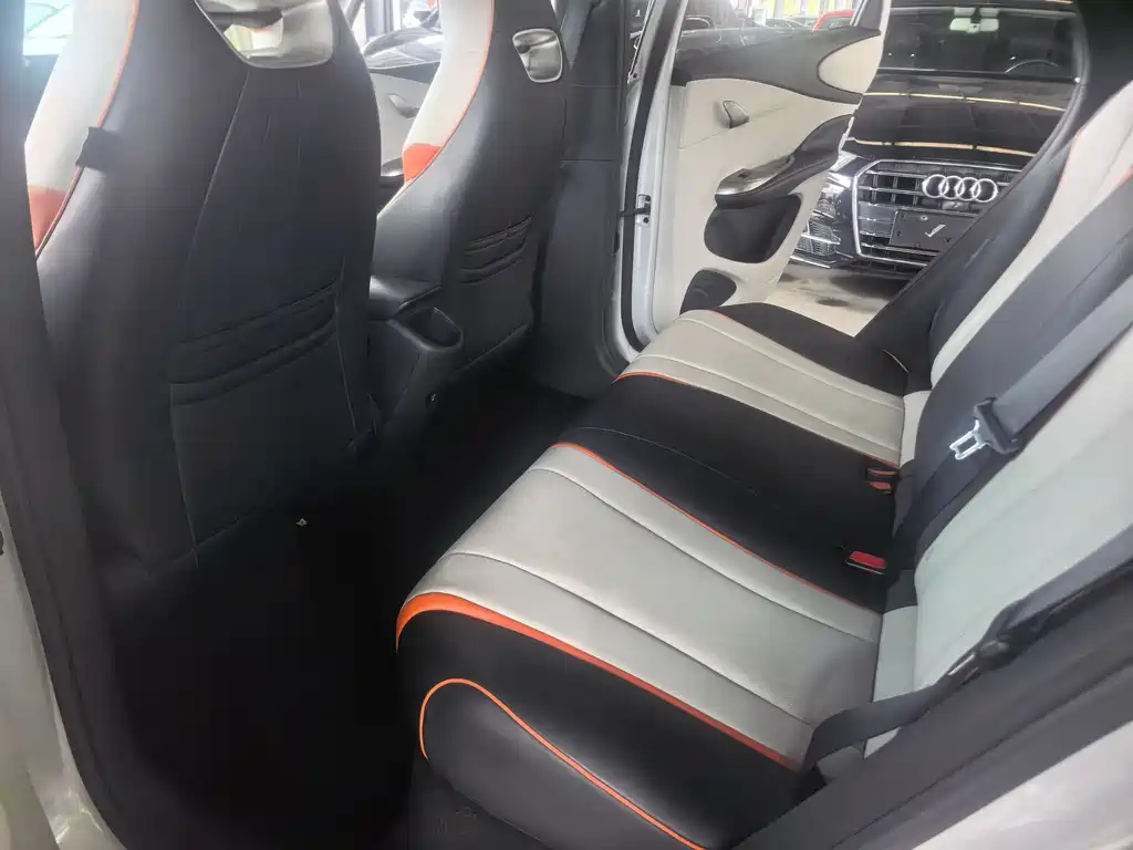 BYD Dolphin 2022