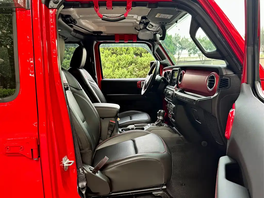 Jeep Wrangler 2021 — фото 15