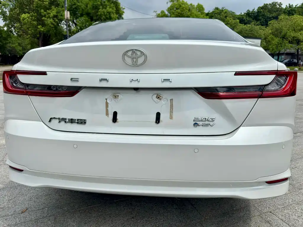 Toyota Camry 2024 — фото 22