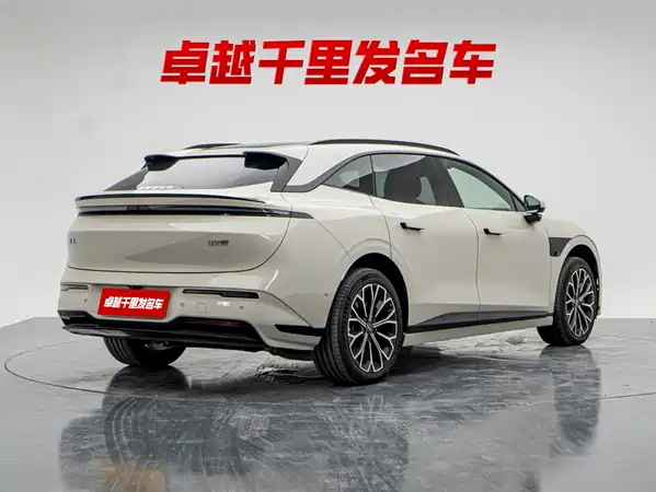 Zeekr 007GT 2025