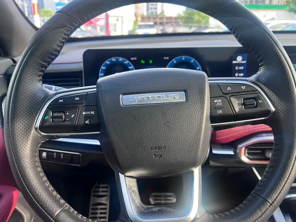 Jetour X70 PLUS 2022 — фото 32