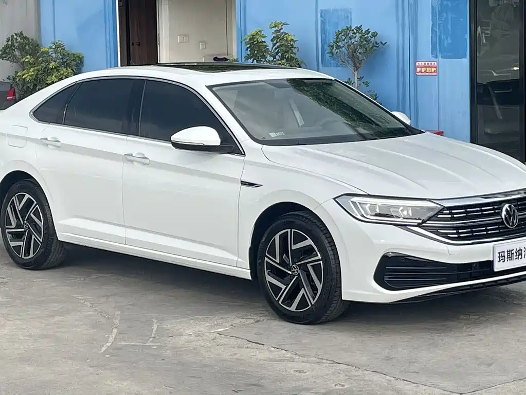 Volkswagen Sagitar 2023
