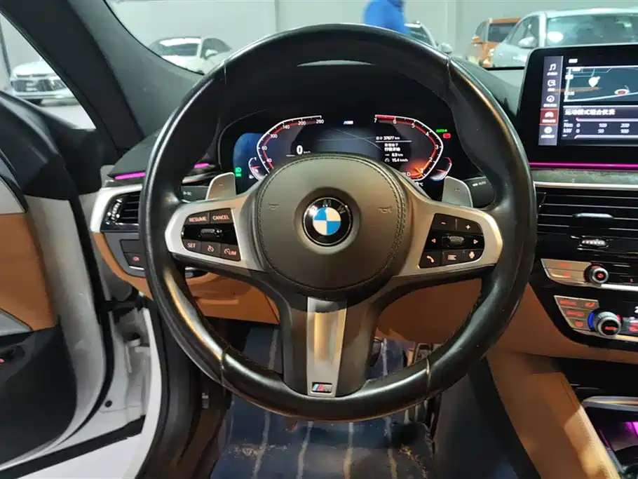 BMW 6 Series GT 2021 — фото 15