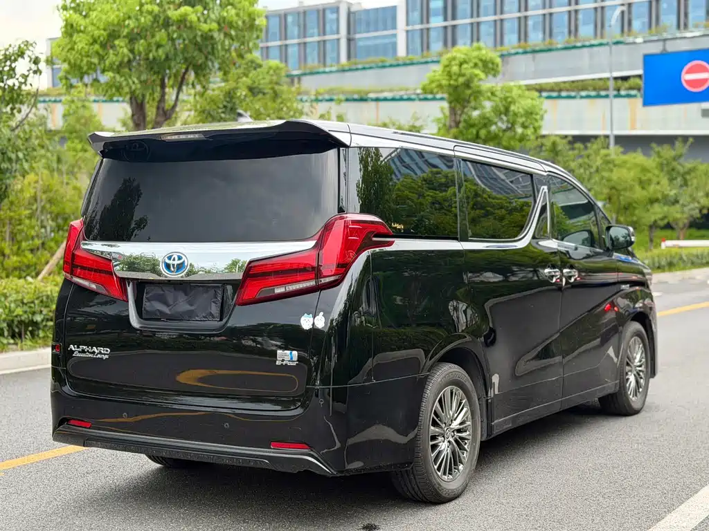 Toyota Alphard 2021 — фото 5