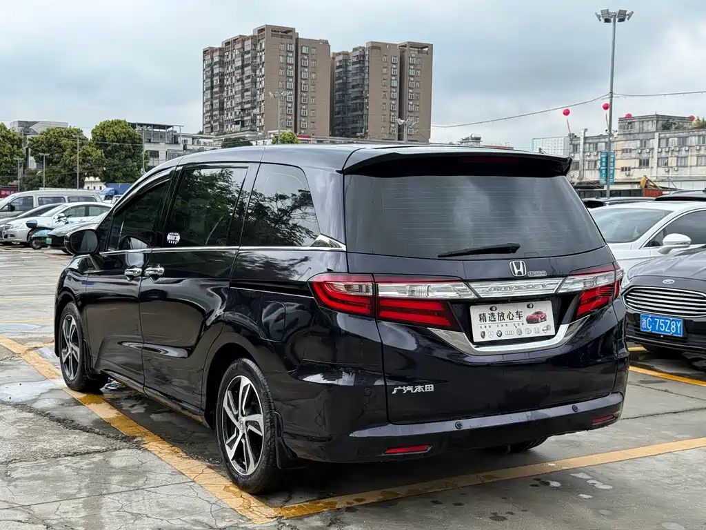 Honda Odyssey 2017 — фото 4