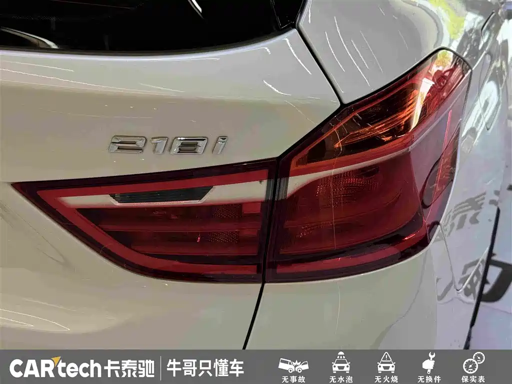 BMW 2 Series Wagon 2018 — фото 12