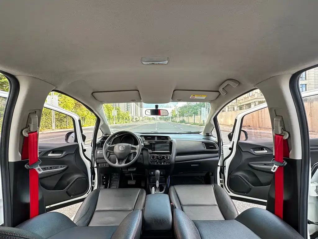 Honda Fit 2019 — фото 10