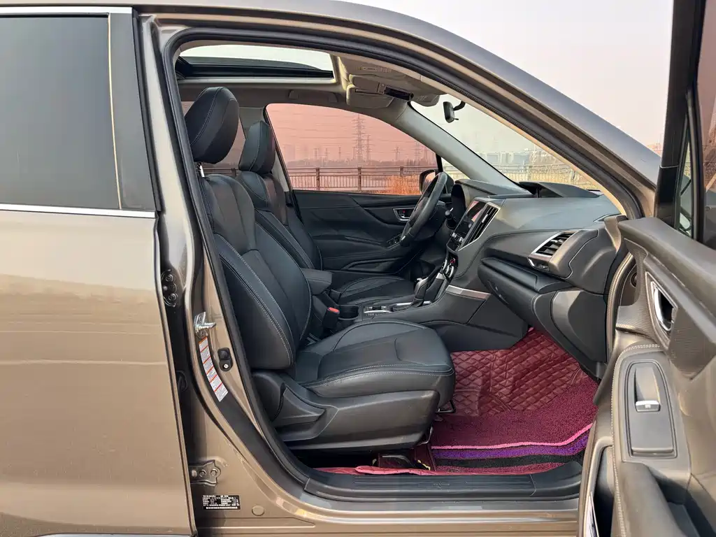 Subaru Forester 2019 — фото 18