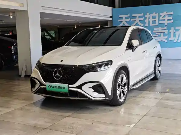Mercedes-Benz EQE SUV 2025