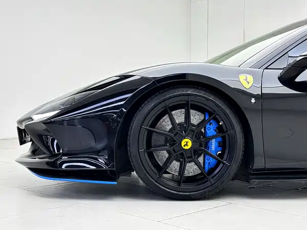 Ferrari F8 2019