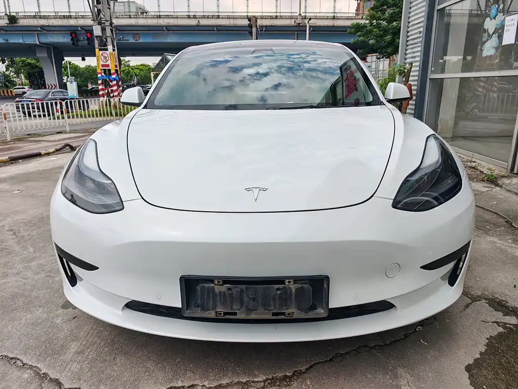 Tesla Model 3 2023 — фото 2