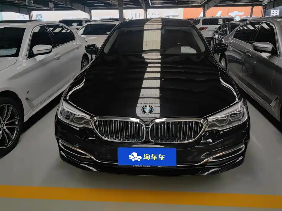 BMW 5 Series 2019