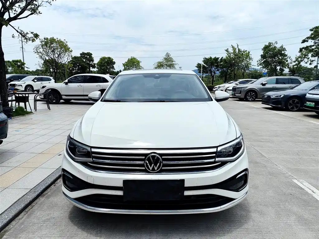 Volkswagen Bora 2024