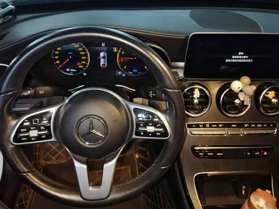 Mercedes-Benz C-Class 2019 — фото 12
