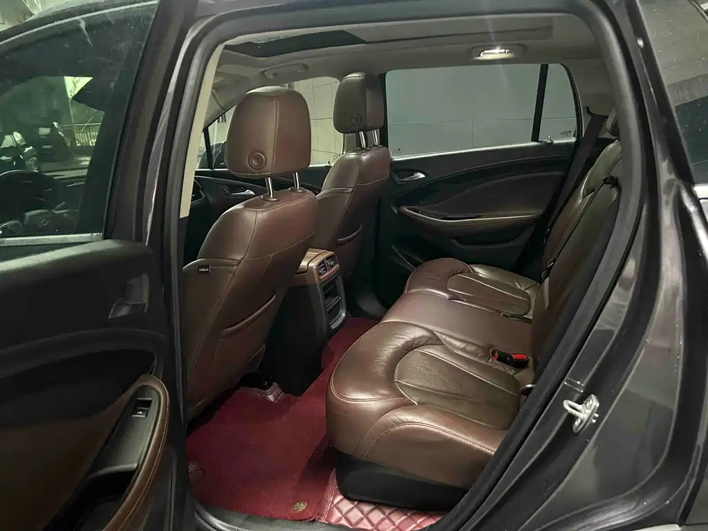 Buick Envision Plus 2018 — фото 10
