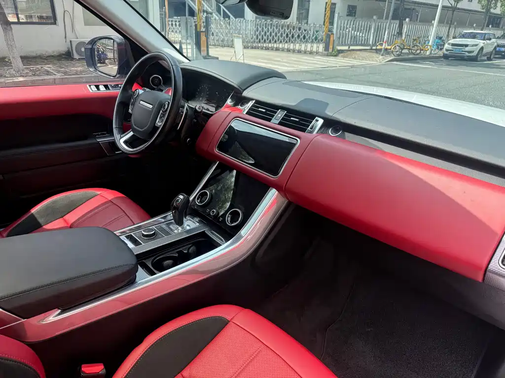 Land Rover Range Rover Sport 2021 — фото 11