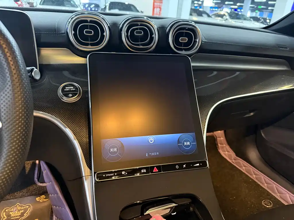 Mercedes-Benz C-Class 2024