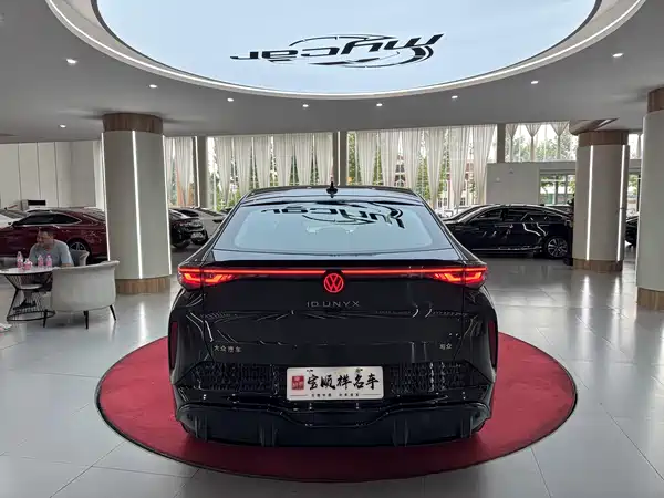 Volkswagen Distinctive 06 2025
