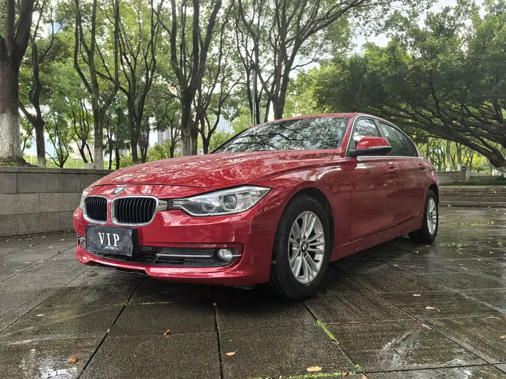 BMW 3 Series 2016 — фото 1