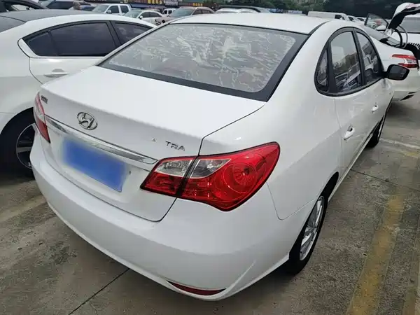 Hyundai Yuedong 2015