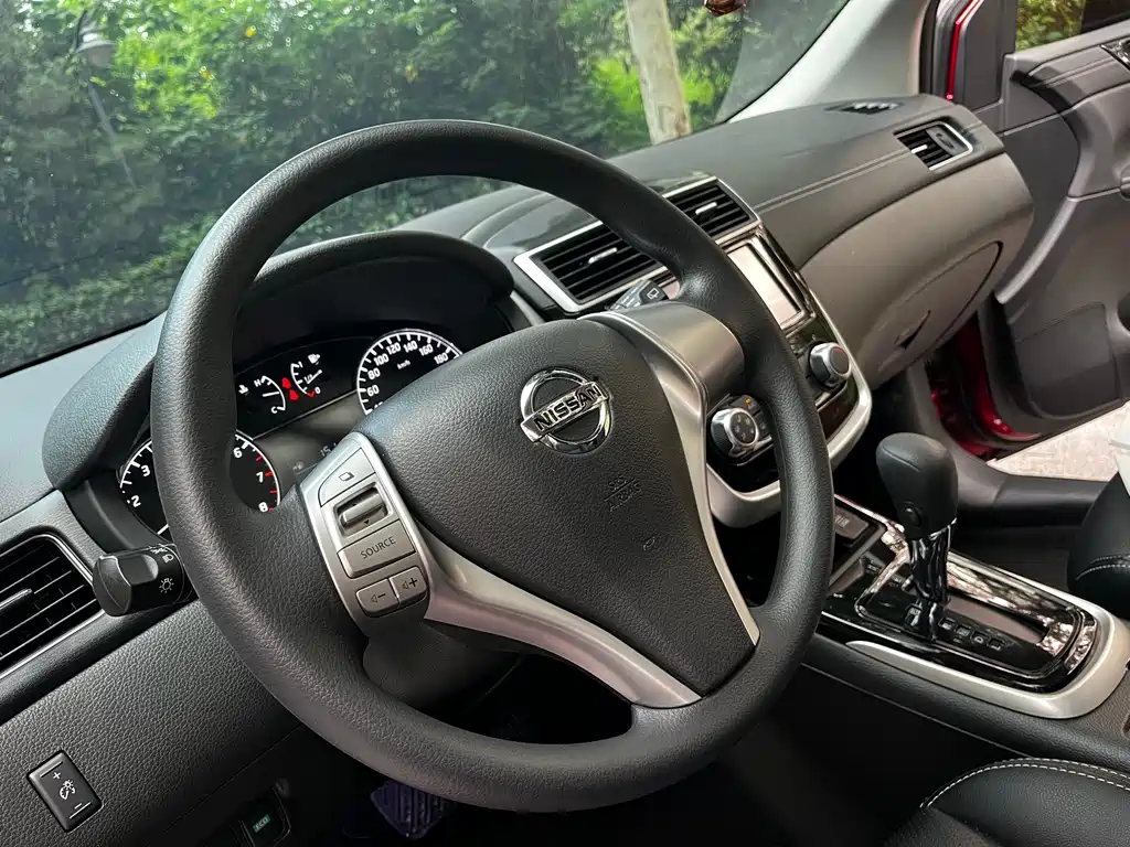 Nissan Tiida 2019 — фото 9