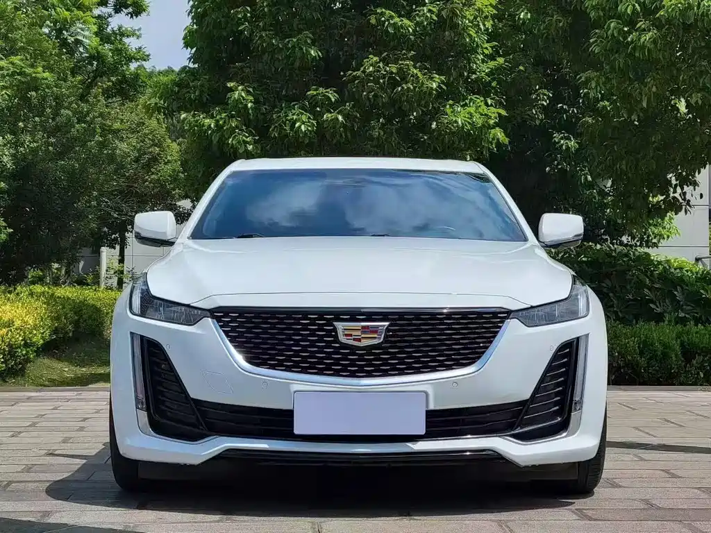 Cadillac CT5 2023 — фото 1
