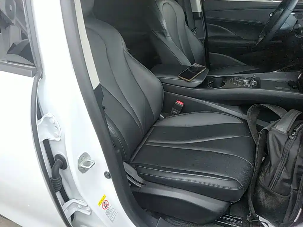 BYD Seal 05 DM-i 2025 — фото 22