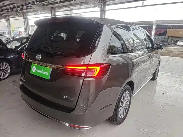 Buick GL8 2023