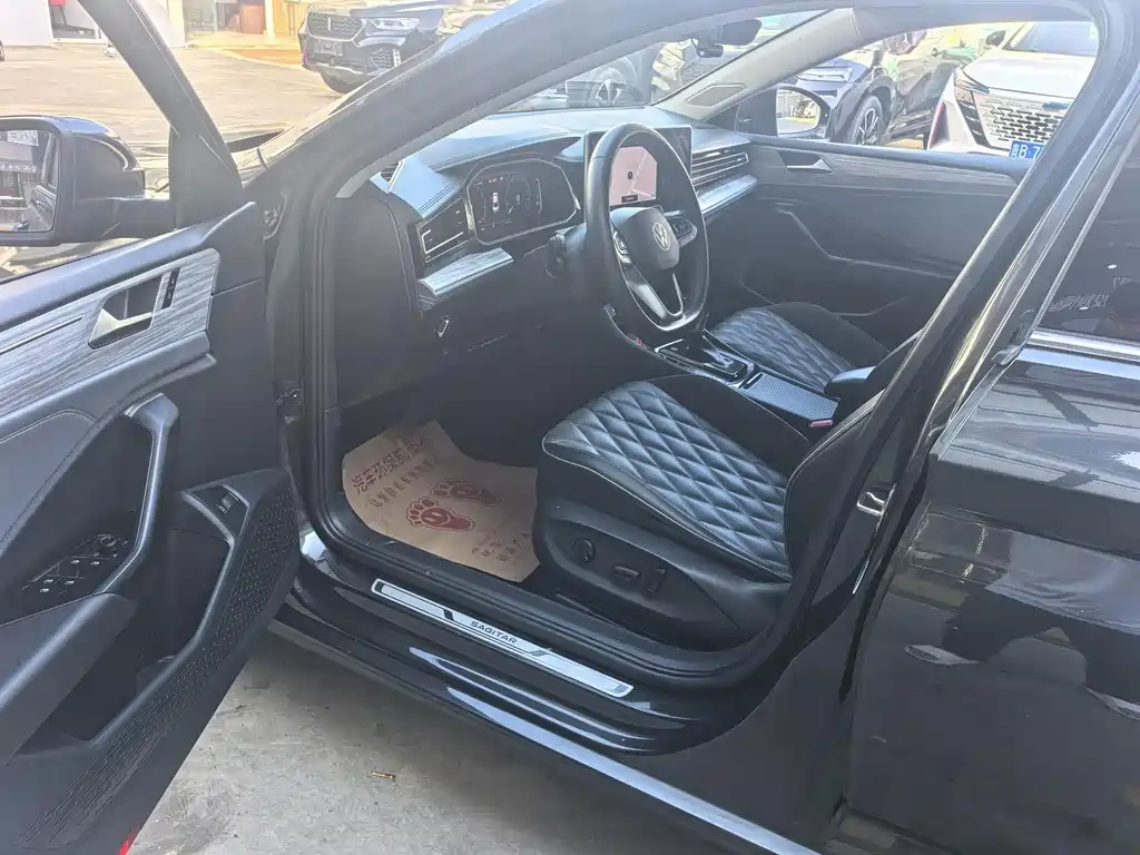 Volkswagen Sagitar 2023